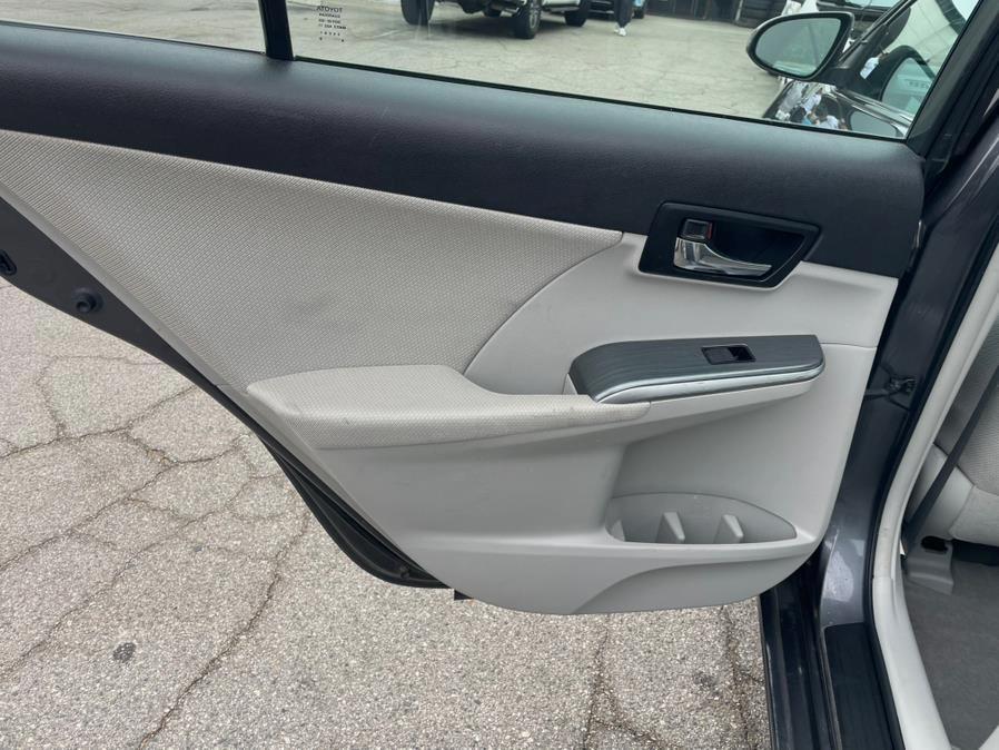 2012 Toyota Camry Hybrid 4dr Sdn XLE, available for sale in Hawaiian Gardens, California | Luxe Motors. Hawaiian Gardens, California 2012 Toyota Camry Hybrid 4dr Sdn XLE, available for sale in Hawaiian Gardens, California | Luxe Motors. Hawaiian Gardens, California