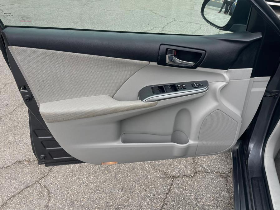 2012 Toyota Camry Hybrid 4dr Sdn XLE, available for sale in Hawaiian Gardens, California | Luxe Motors. Hawaiian Gardens, California 2012 Toyota Camry Hybrid 4dr Sdn XLE, available for sale in Hawaiian Gardens, California | Luxe Motors. Hawaiian Gardens, California