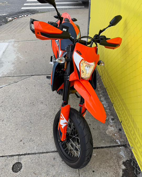 2023 KTM SMCR 690 SUPERMOTO, available for sale in Brooklyn, New York | Autoforward Motors Inc.. Brooklyn, New York 2023 KTM SMCR 690 SUPERMOTO, available for sale in Brooklyn, New York | Autoforward Motors Inc.. Brooklyn, New York