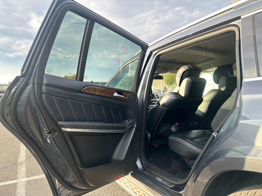 2015 Mercedes-Benz GL-Class 4MATIC 4dr GL 550, available for sale in Plainfield, New Jersey | Best Cars R Us LLC. Plainfield, New Jersey 2015 Mercedes-Benz GL-Class 4MATIC 4dr GL 550, available for sale in Plainfield, New Jersey | Best Cars R Us LLC. Plainfield, New Jersey