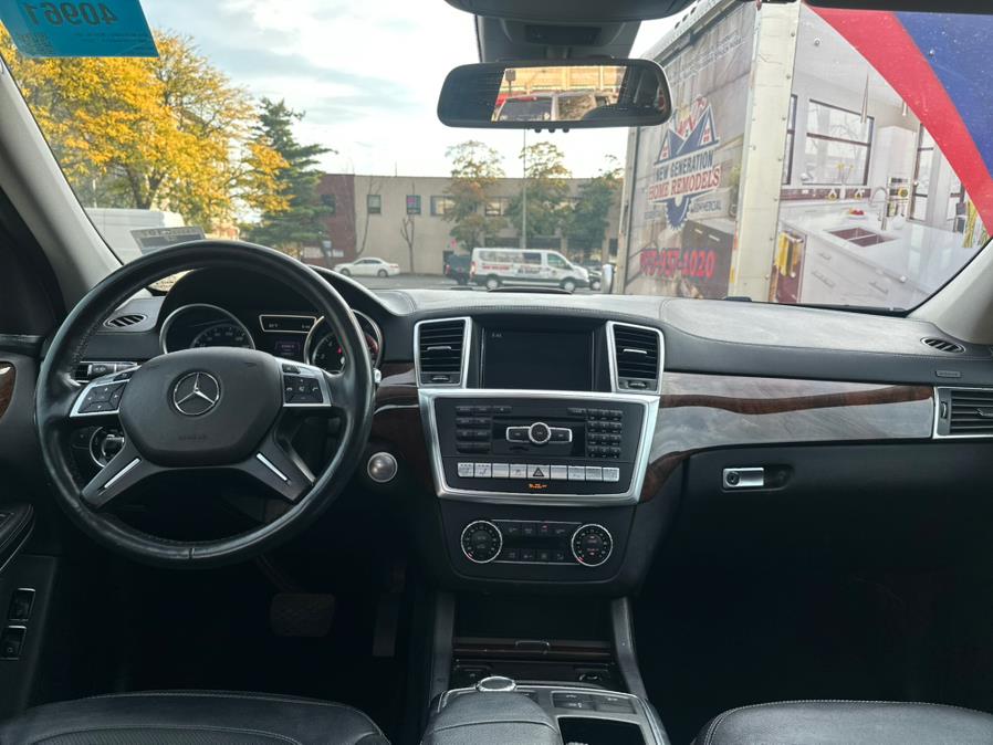 2015 Mercedes-Benz GL-Class 4MATIC 4dr GL 550, available for sale in Plainfield, New Jersey | Best Cars R Us LLC. Plainfield, New Jersey 2015 Mercedes-Benz GL-Class 4MATIC 4dr GL 550, available for sale in Plainfield, New Jersey | Best Cars R Us LLC. Plainfield, New Jersey