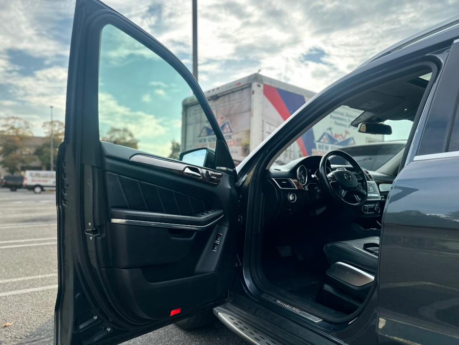 2015 Mercedes-Benz GL-Class 4MATIC 4dr GL 550, available for sale in Plainfield, New Jersey | Best Cars R Us LLC. Plainfield, New Jersey 2015 Mercedes-Benz GL-Class 4MATIC 4dr GL 550, available for sale in Plainfield, New Jersey | Best Cars R Us LLC. Plainfield, New Jersey