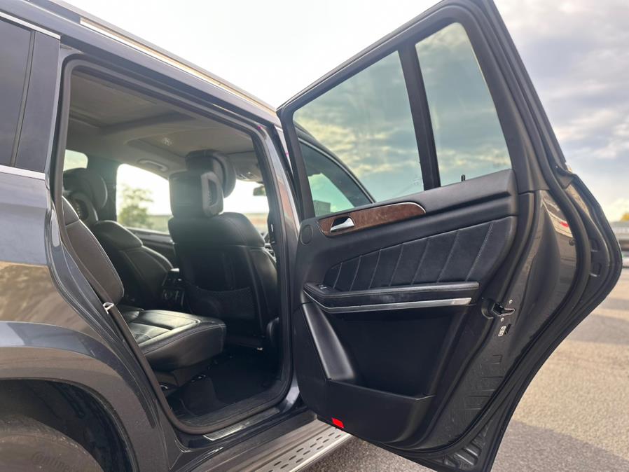 2015 Mercedes-Benz GL-Class 4MATIC 4dr GL 550, available for sale in Plainfield, New Jersey | Best Cars R Us LLC. Plainfield, New Jersey 2015 Mercedes-Benz GL-Class 4MATIC 4dr GL 550, available for sale in Plainfield, New Jersey | Best Cars R Us LLC. Plainfield, New Jersey