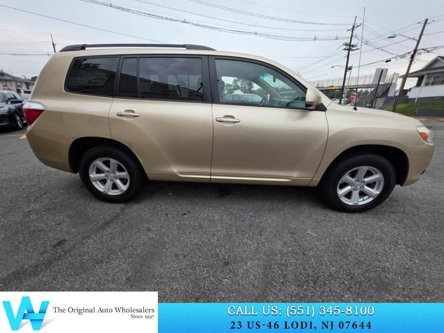 2009 Toyota Highlander 4WD 4dr V6 Base (Natl), available for sale in Lodi, New Jersey | AW Auto & Truck Wholesalers, Inc. Lodi, New Jersey 2009 Toyota Highlander 4WD 4dr V6 Base (Natl), available for sale in Lodi, New Jersey | AW Auto & Truck Wholesalers, Inc. Lodi, New Jersey