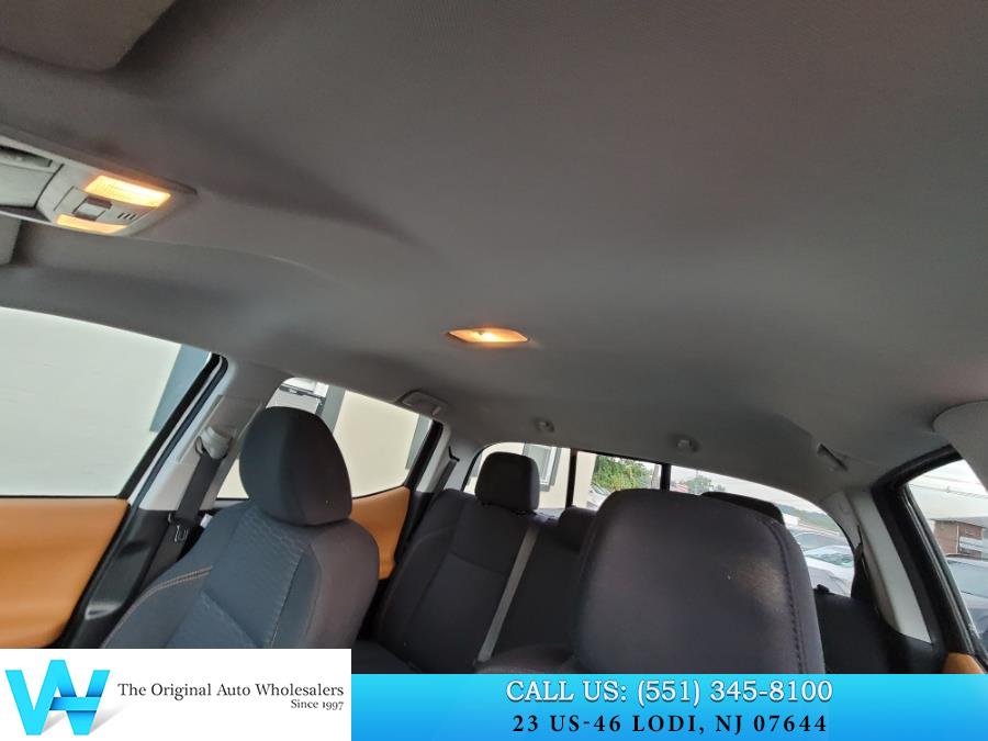 2017 Toyota Tacoma SR5 Double Cab 5'' Bed V6 4x2 AT (Natl), available for sale in Lodi, New Jersey | AW Auto & Truck Wholesalers, Inc. Lodi, New Jersey 2017 Toyota Tacoma SR5 Double Cab 5'' Bed V6 4x2 AT (Natl), available for sale in Lodi, New Jersey | AW Auto & Truck Wholesalers, Inc. Lodi, New Jersey