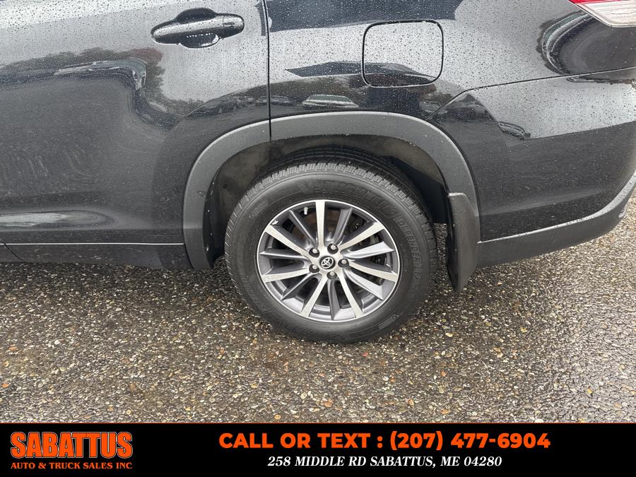 2018 Toyota Highlander XLE V6 AWD (Natl), available for sale in Sabattus, Maine | Sabattus Auto and Truck Sales Inc. Sabattus, Maine 2018 Toyota Highlander XLE V6 AWD (Natl), available for sale in Sabattus, Maine | Sabattus Auto and Truck Sales Inc. Sabattus, Maine