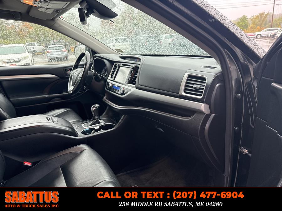 2018 Toyota Highlander XLE V6 AWD (Natl), available for sale in Sabattus, Maine | Sabattus Auto and Truck Sales Inc. Sabattus, Maine 2018 Toyota Highlander XLE V6 AWD (Natl), available for sale in Sabattus, Maine | Sabattus Auto and Truck Sales Inc. Sabattus, Maine