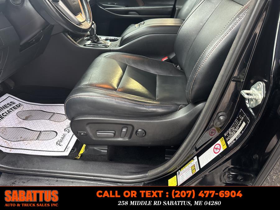 2018 Toyota Highlander XLE V6 AWD (Natl), available for sale in Sabattus, Maine | Sabattus Auto and Truck Sales Inc. Sabattus, Maine 2018 Toyota Highlander XLE V6 AWD (Natl), available for sale in Sabattus, Maine | Sabattus Auto and Truck Sales Inc. Sabattus, Maine