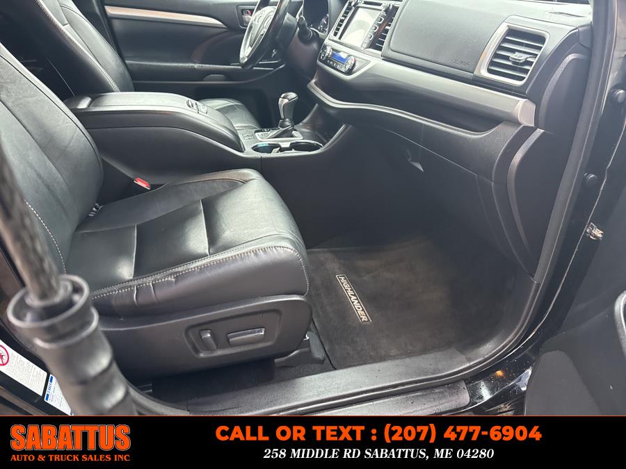 2018 Toyota Highlander XLE V6 AWD (Natl), available for sale in Sabattus, Maine | Sabattus Auto and Truck Sales Inc. Sabattus, Maine 2018 Toyota Highlander XLE V6 AWD (Natl), available for sale in Sabattus, Maine | Sabattus Auto and Truck Sales Inc. Sabattus, Maine