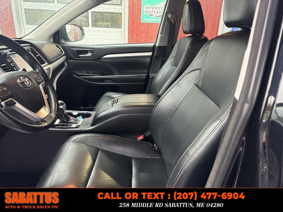 2018 Toyota Highlander XLE V6 AWD (Natl), available for sale in Sabattus, Maine | Sabattus Auto and Truck Sales Inc. Sabattus, Maine 2018 Toyota Highlander XLE V6 AWD (Natl), available for sale in Sabattus, Maine | Sabattus Auto and Truck Sales Inc. Sabattus, Maine