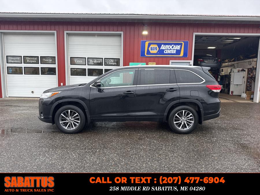 2018 Toyota Highlander XLE V6 AWD (Natl), available for sale in Sabattus, Maine | Sabattus Auto and Truck Sales Inc. Sabattus, Maine 2018 Toyota Highlander XLE V6 AWD (Natl), available for sale in Sabattus, Maine | Sabattus Auto and Truck Sales Inc. Sabattus, Maine