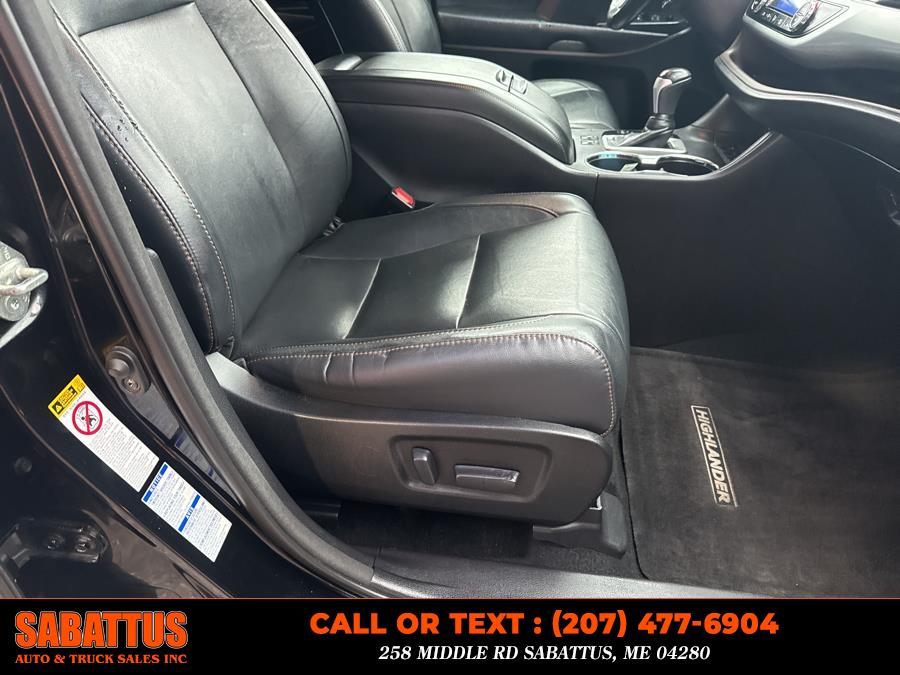 2018 Toyota Highlander XLE V6 AWD (Natl), available for sale in Sabattus, Maine | Sabattus Auto and Truck Sales Inc. Sabattus, Maine 2018 Toyota Highlander XLE V6 AWD (Natl), available for sale in Sabattus, Maine | Sabattus Auto and Truck Sales Inc. Sabattus, Maine