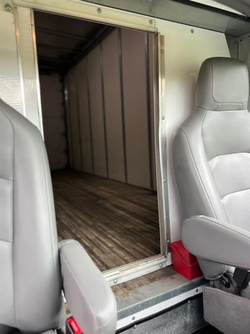 2019 Ford E-350 E-Series Cutaway 16FT MORGAN DRY BOX 176" WB, available for sale in Paterson, New Jersey | Speedway Commercial Motors LLC. Paterson, New Jersey 2019 Ford E-350 E-Series Cutaway 16FT MORGAN DRY BOX 176" WB, available for sale in Paterson, New Jersey | Speedway Commercial Motors LLC. Paterson, New Jersey