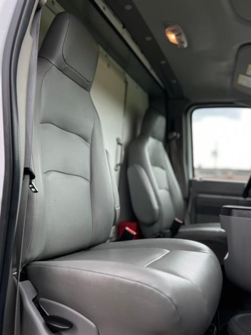 2019 Ford E-350 E-Series Cutaway 16FT MORGAN DRY BOX 176" WB, available for sale in Paterson, New Jersey | Speedway Motors LLC. Paterson, New Jersey 2019 Ford E-350 E-Series Cutaway 16FT MORGAN DRY BOX 176" WB, available for sale in Paterson, New Jersey | Speedway Motors LLC. Paterson, New Jersey