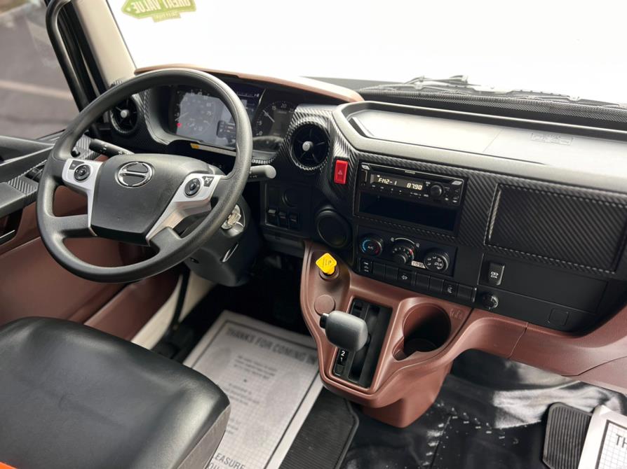 2025 HINO L6 EXTENDED CAB JERR-DAN ROLLBACK Jerr-Dan 22NGAF6T-W-LP Rollback Body 22 ft x 102, available for sale in Paterson, New Jersey | Speedway Motors LLC. Paterson, New Jersey 2025 HINO L6 EXTENDED CAB JERR-DAN ROLLBACK Jerr-Dan 22NGAF6T-W-LP Rollback Body 22 ft x 102, available for sale in Paterson, New Jersey | Speedway Motors LLC. Paterson, New Jersey