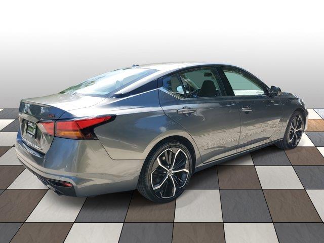 2024 Nissan Altima 2.5 SR photo 4