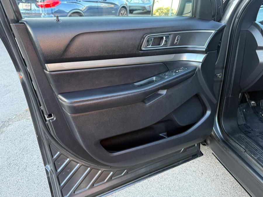2019 Ford Explorer XLT 4WD, available for sale in Peabody, Massachusetts | All Motors. Peabody, Massachusetts 2019 Ford Explorer XLT 4WD, available for sale in Peabody, Massachusetts | All Motors. Peabody, Massachusetts