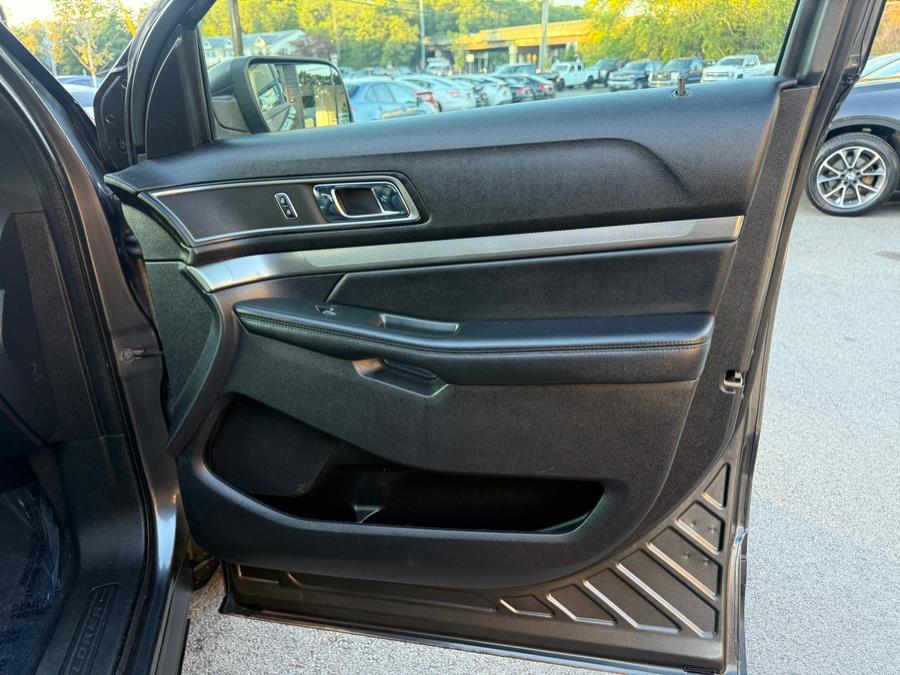 2019 Ford Explorer XLT 4WD, available for sale in Peabody, Massachusetts | All Motors. Peabody, Massachusetts 2019 Ford Explorer XLT 4WD, available for sale in Peabody, Massachusetts | All Motors. Peabody, Massachusetts