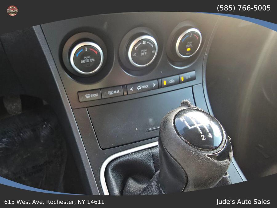 2013 Mazda Mazda3 i Touring Hatchback 4D, available for sale in Wolcott, New York | Auto Hunter CNY. Wolcott, New York 2013 Mazda Mazda3 i Touring Hatchback 4D, available for sale in Wolcott, New York | Auto Hunter CNY. Wolcott, New York