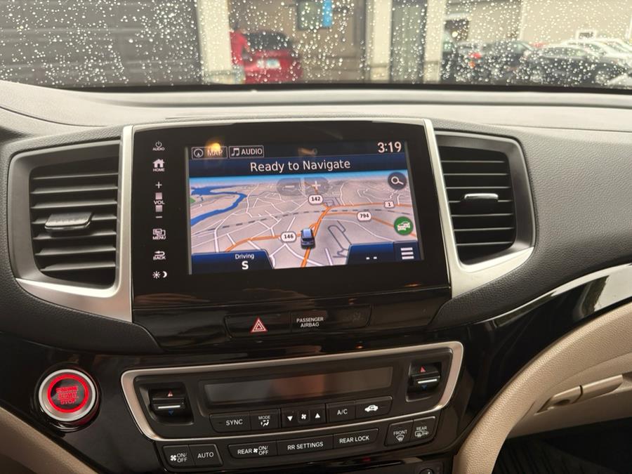 2017 Honda Pilot Elite AWD, available for sale in Branford, Connecticut | J&E Auto Sales LLC. Branford, Connecticut 2017 Honda Pilot Elite AWD, available for sale in Branford, Connecticut | J&E Auto Sales LLC. Branford, Connecticut