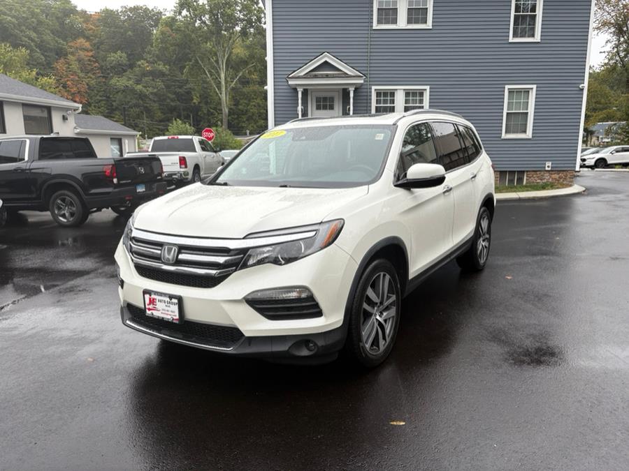 2017 Honda Pilot Elite AWD, available for sale in Branford, Connecticut | J&E Auto Sales LLC. Branford, Connecticut 2017 Honda Pilot Elite AWD, available for sale in Branford, Connecticut | J&E Auto Sales LLC. Branford, Connecticut