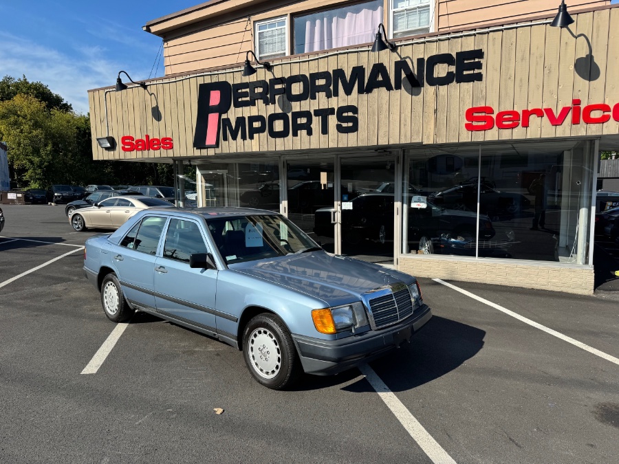 Used 1987 Mercedes-Benz 300D in Danbury, Connecticut | Performance Imports. Danbury, Connecticut