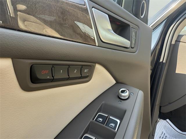 2016 Audi Q5 3.0T Premium Plus, available for sale in Stratford, Connecticut | Wiz Leasing Inc. Stratford, Connecticut 2016 Audi Q5 3.0T Premium Plus, available for sale in Stratford, Connecticut | Wiz Leasing Inc. Stratford, Connecticut