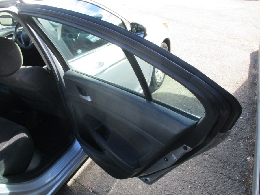 2009 Honda Accord Sdn LX, available for sale in Meriden, Connecticut | Cos Central Auto. Meriden, Connecticut 2009 Honda Accord Sdn LX, available for sale in Meriden, Connecticut | Cos Central Auto. Meriden, Connecticut
