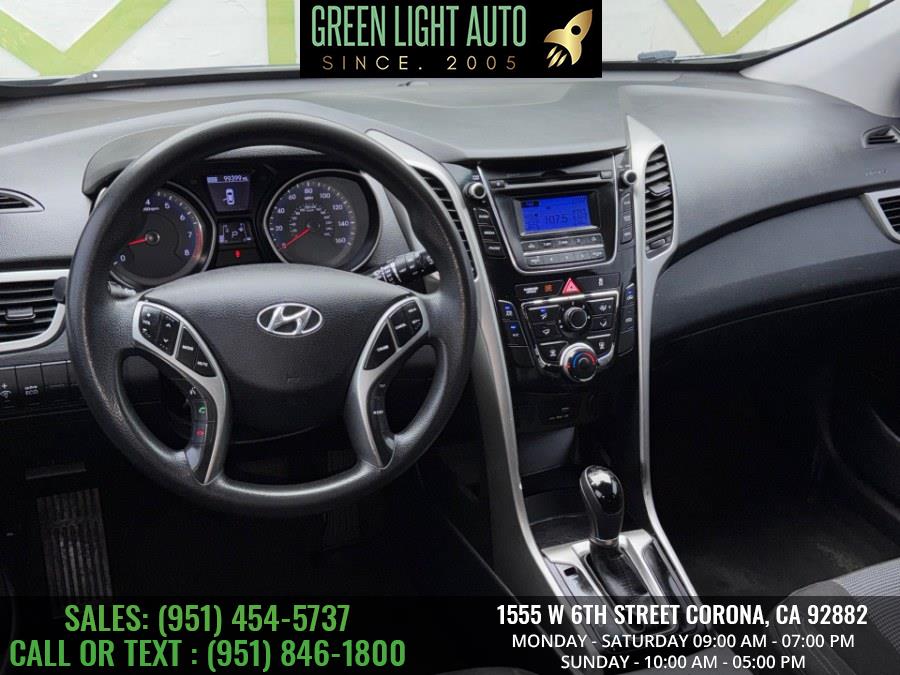 2017 Hyundai Elantra GT Base Value Edition Tech photo 16