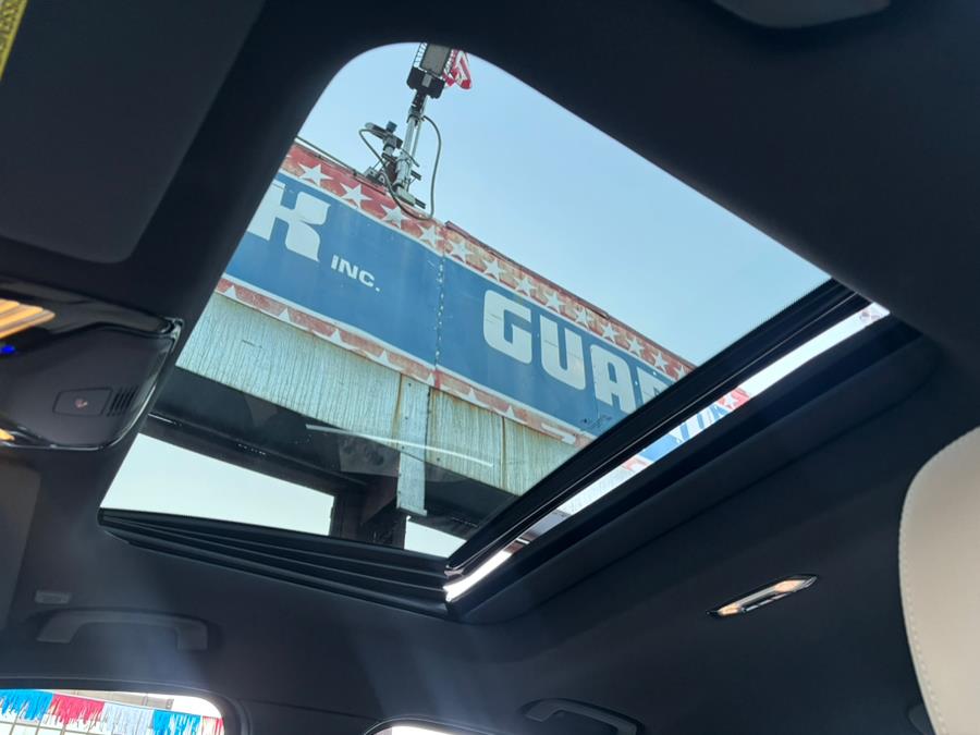 2019 BMW 3 Series 330i xDrive Sedan, available for sale in Brooklyn, New York | Carsbuck Inc.. Brooklyn, New York 2019 BMW 3 Series 330i xDrive Sedan, available for sale in Brooklyn, New York | Carsbuck Inc.. Brooklyn, New York