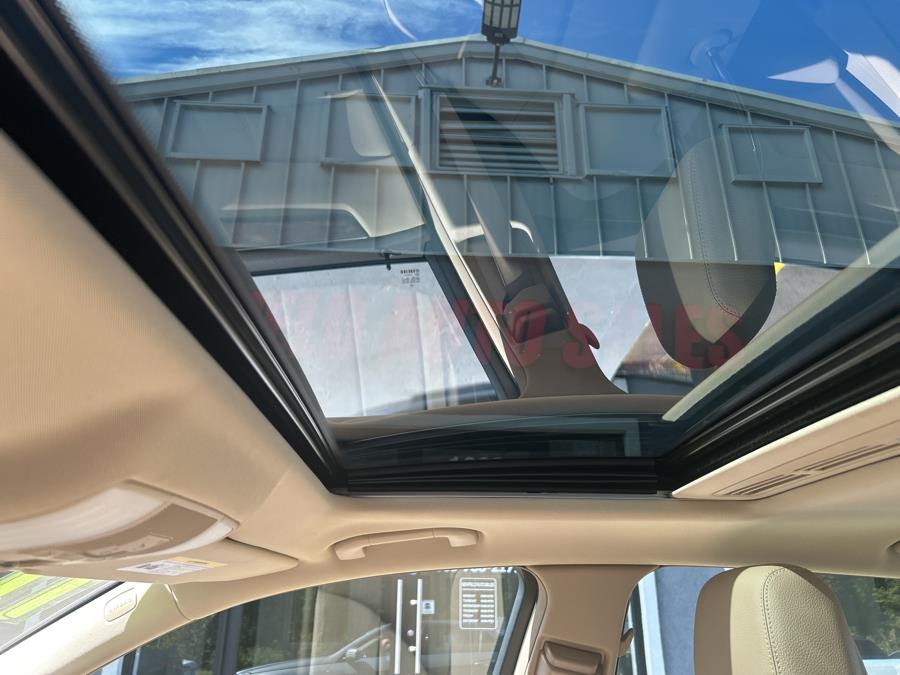 2011 Mercedes-Benz E-Class 4dr Sdn E350 Luxury 4MATIC, available for sale in Middletown, Connecticut | Newfield Auto Sales. Middletown, Connecticut 2011 Mercedes-Benz E-Class 4dr Sdn E350 Luxury 4MATIC, available for sale in Middletown, Connecticut | Newfield Auto Sales. Middletown, Connecticut