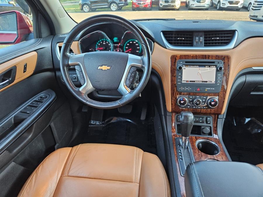 2013 Chevrolet Traverse FWD 4dr LT w/2LT Leather & Sunroof, available for sale in East Windsor, Connecticut | Toro Auto. East Windsor, Connecticut 2013 Chevrolet Traverse FWD 4dr LT w/2LT Leather & Sunroof, available for sale in East Windsor, Connecticut | Toro Auto. East Windsor, Connecticut