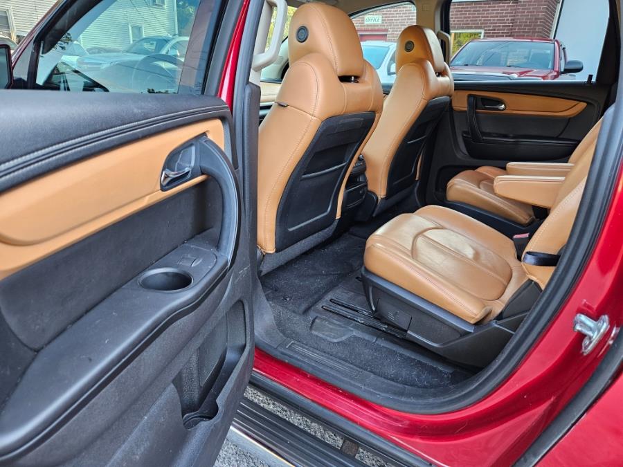 2013 Chevrolet Traverse FWD 4dr LT w/2LT Leather & Sunroof, available for sale in East Windsor, Connecticut | Toro Auto. East Windsor, Connecticut 2013 Chevrolet Traverse FWD 4dr LT w/2LT Leather & Sunroof, available for sale in East Windsor, Connecticut | Toro Auto. East Windsor, Connecticut