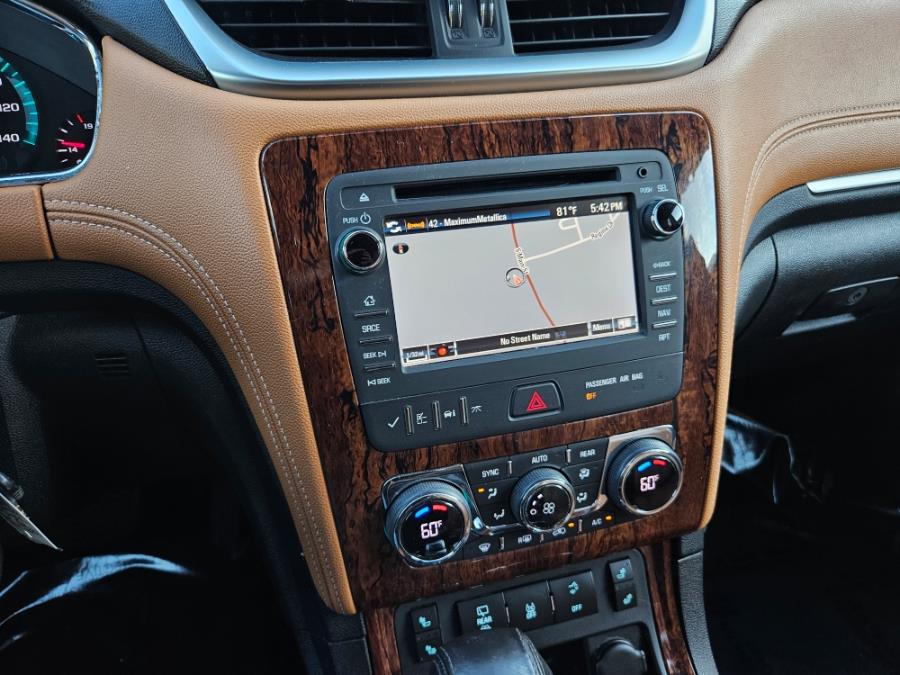 2013 Chevrolet Traverse FWD 4dr LT w/2LT Leather & Sunroof, available for sale in East Windsor, Connecticut | Toro Auto. East Windsor, Connecticut 2013 Chevrolet Traverse FWD 4dr LT w/2LT Leather & Sunroof, available for sale in East Windsor, Connecticut | Toro Auto. East Windsor, Connecticut