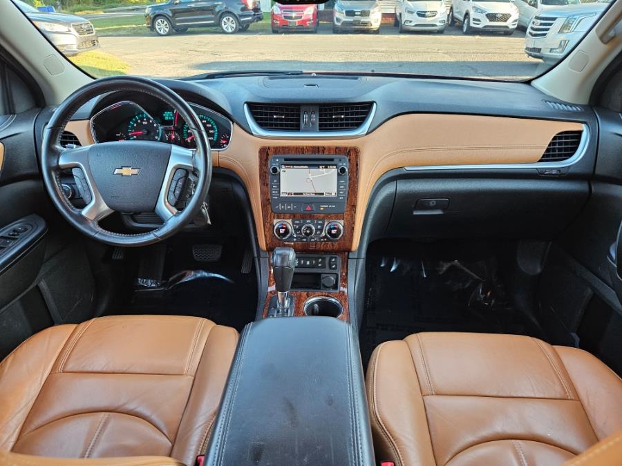 2013 Chevrolet Traverse FWD 4dr LT w/2LT Leather & Sunroof, available for sale in East Windsor, Connecticut | Toro Auto. East Windsor, Connecticut 2013 Chevrolet Traverse FWD 4dr LT w/2LT Leather & Sunroof, available for sale in East Windsor, Connecticut | Toro Auto. East Windsor, Connecticut