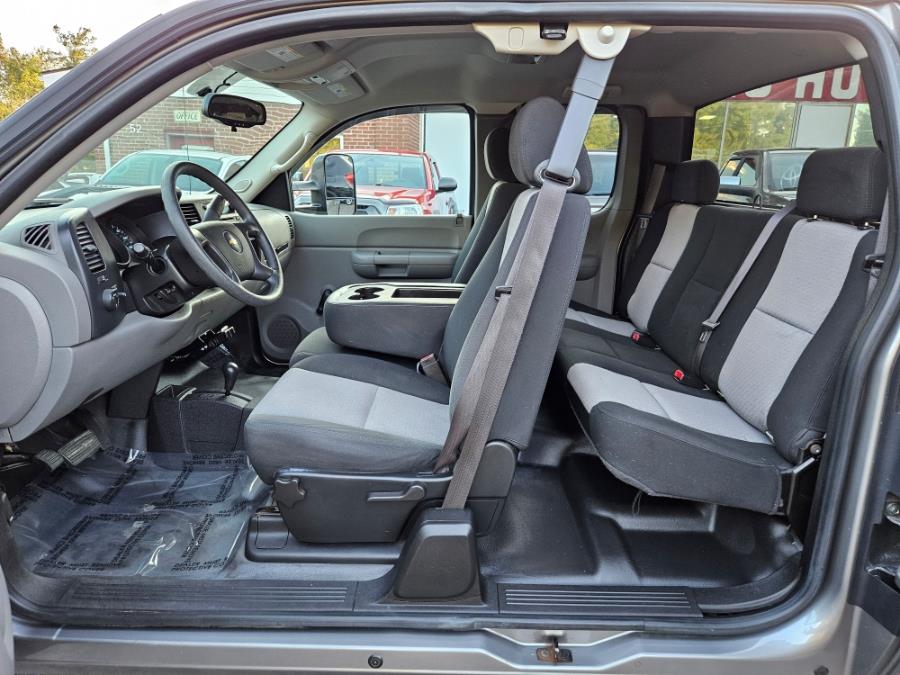 2008 Chevrolet Silverado 1500 4WD Ext Cab 143.5" Work Truck, available for sale in East Windsor, Connecticut | Toro Auto. East Windsor, Connecticut 2008 Chevrolet Silverado 1500 4WD Ext Cab 143.5" Work Truck, available for sale in East Windsor, Connecticut | Toro Auto. East Windsor, Connecticut