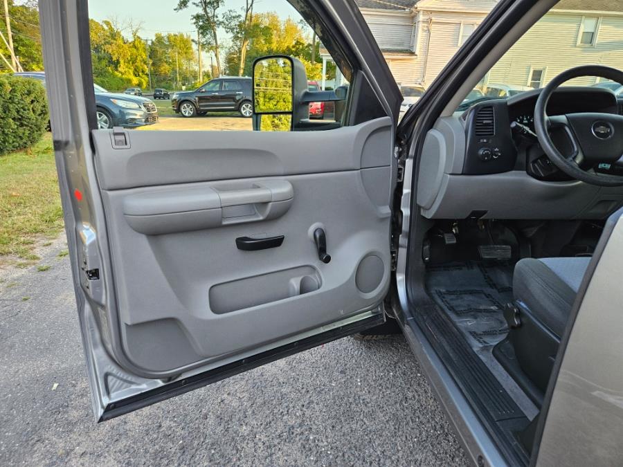 2008 Chevrolet Silverado 1500 4WD Ext Cab 143.5" Work Truck, available for sale in East Windsor, Connecticut | Toro Auto. East Windsor, Connecticut 2008 Chevrolet Silverado 1500 4WD Ext Cab 143.5" Work Truck, available for sale in East Windsor, Connecticut | Toro Auto. East Windsor, Connecticut