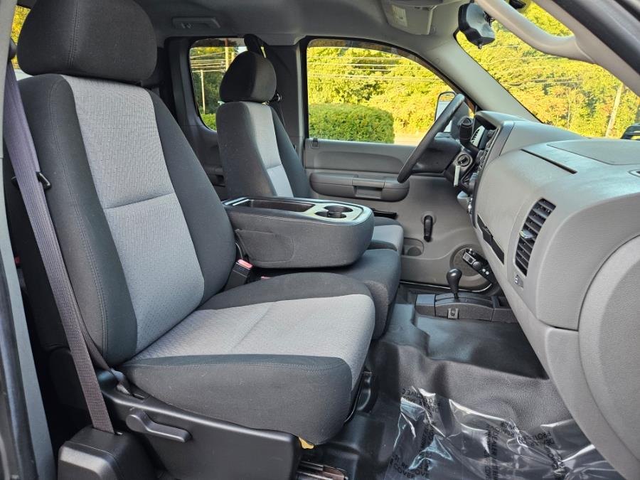 2008 Chevrolet Silverado 1500 4WD Ext Cab 143.5" Work Truck, available for sale in East Windsor, Connecticut | Toro Auto. East Windsor, Connecticut 2008 Chevrolet Silverado 1500 4WD Ext Cab 143.5" Work Truck, available for sale in East Windsor, Connecticut | Toro Auto. East Windsor, Connecticut