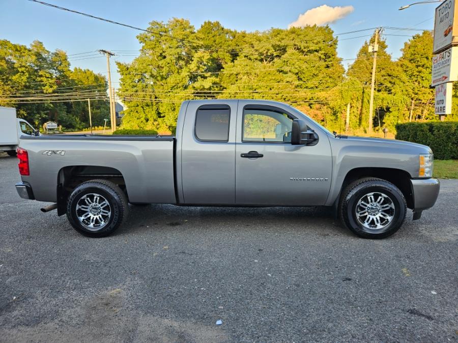 2008 Chevrolet Silverado 1500 4WD Ext Cab 143.5" Work Truck, available for sale in East Windsor, Connecticut | Toro Auto. East Windsor, Connecticut 2008 Chevrolet Silverado 1500 4WD Ext Cab 143.5" Work Truck, available for sale in East Windsor, Connecticut | Toro Auto. East Windsor, Connecticut