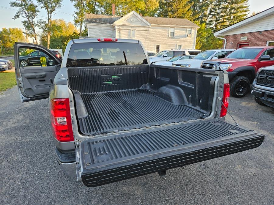 2008 Chevrolet Silverado 1500 4WD Ext Cab 143.5" Work Truck, available for sale in East Windsor, Connecticut | Toro Auto. East Windsor, Connecticut 2008 Chevrolet Silverado 1500 4WD Ext Cab 143.5" Work Truck, available for sale in East Windsor, Connecticut | Toro Auto. East Windsor, Connecticut