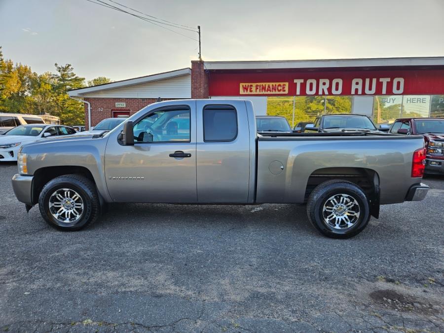 2008 Chevrolet Silverado 1500 4WD Ext Cab 143.5" Work Truck, available for sale in East Windsor, Connecticut | Toro Auto. East Windsor, Connecticut 2008 Chevrolet Silverado 1500 4WD Ext Cab 143.5" Work Truck, available for sale in East Windsor, Connecticut | Toro Auto. East Windsor, Connecticut