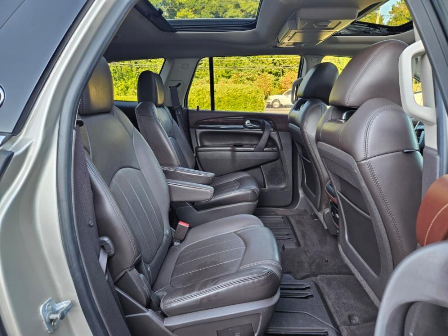 2014 Buick Enclave AWD 4dr Premium, available for sale in East Windsor, Connecticut | Toro Auto. East Windsor, Connecticut 2014 Buick Enclave AWD 4dr Premium, available for sale in East Windsor, Connecticut | Toro Auto. East Windsor, Connecticut