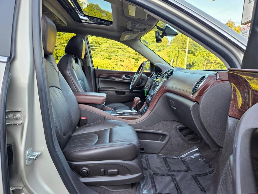2014 Buick Enclave AWD 4dr Premium, available for sale in East Windsor, Connecticut | Toro Auto. East Windsor, Connecticut 2014 Buick Enclave AWD 4dr Premium, available for sale in East Windsor, Connecticut | Toro Auto. East Windsor, Connecticut