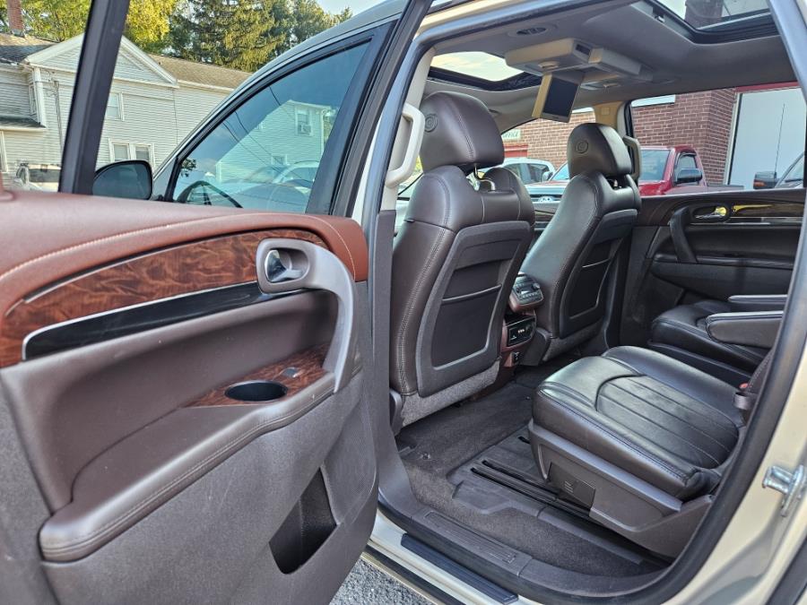 2014 Buick Enclave AWD 4dr Premium, available for sale in East Windsor, Connecticut | Toro Auto. East Windsor, Connecticut 2014 Buick Enclave AWD 4dr Premium, available for sale in East Windsor, Connecticut | Toro Auto. East Windsor, Connecticut