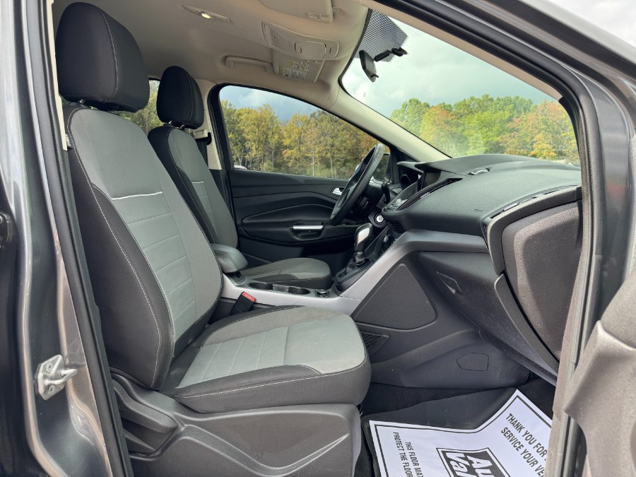 2014 Ford Escape 4WD 4dr SE, available for sale in Ortonville, Michigan | Marsh Auto Sales LLC. Ortonville, Michigan 2014 Ford Escape 4WD 4dr SE, available for sale in Ortonville, Michigan | Marsh Auto Sales LLC. Ortonville, Michigan