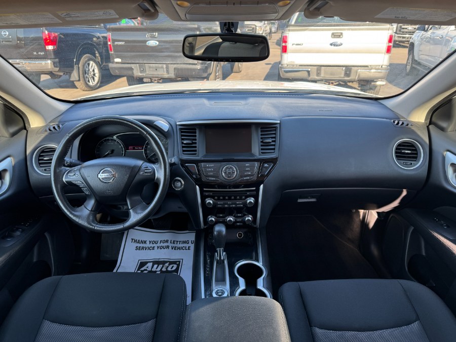 2017 Nissan Pathfinder 4x4 SV, available for sale in Ortonville, Michigan | Marsh Auto Sales LLC. Ortonville, Michigan 2017 Nissan Pathfinder 4x4 SV, available for sale in Ortonville, Michigan | Marsh Auto Sales LLC. Ortonville, Michigan