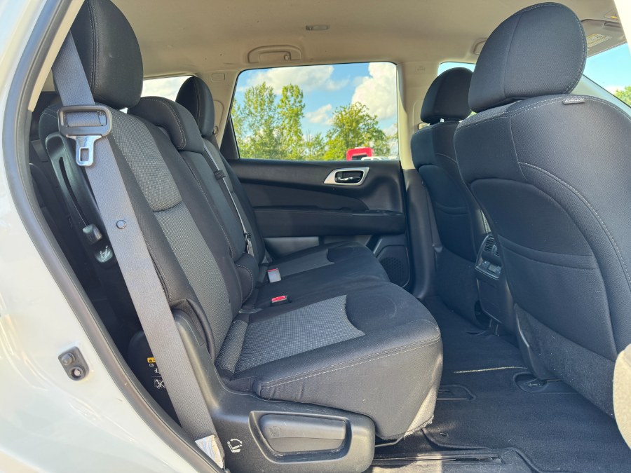 2017 Nissan Pathfinder 4x4 SV, available for sale in Ortonville, Michigan | Marsh Auto Sales LLC. Ortonville, Michigan 2017 Nissan Pathfinder 4x4 SV, available for sale in Ortonville, Michigan | Marsh Auto Sales LLC. Ortonville, Michigan