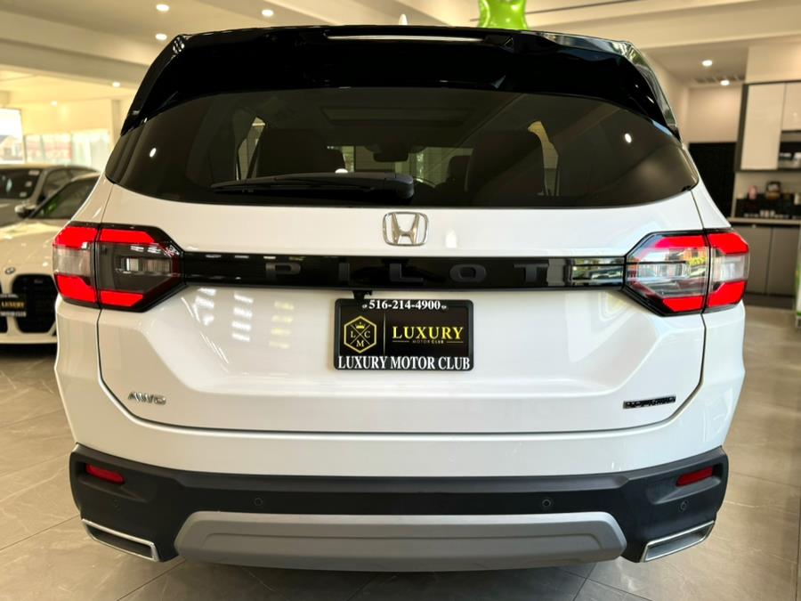 2025 Honda Pilot Touring AWD, available for sale in Franklin Square, New York | Luxury Motor Club. Franklin Square, New York 2025 Honda Pilot Touring AWD, available for sale in Franklin Square, New York | Luxury Motor Club. Franklin Square, New York