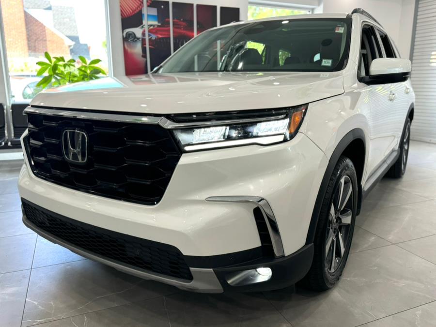 2025 Honda Pilot Touring photo 3