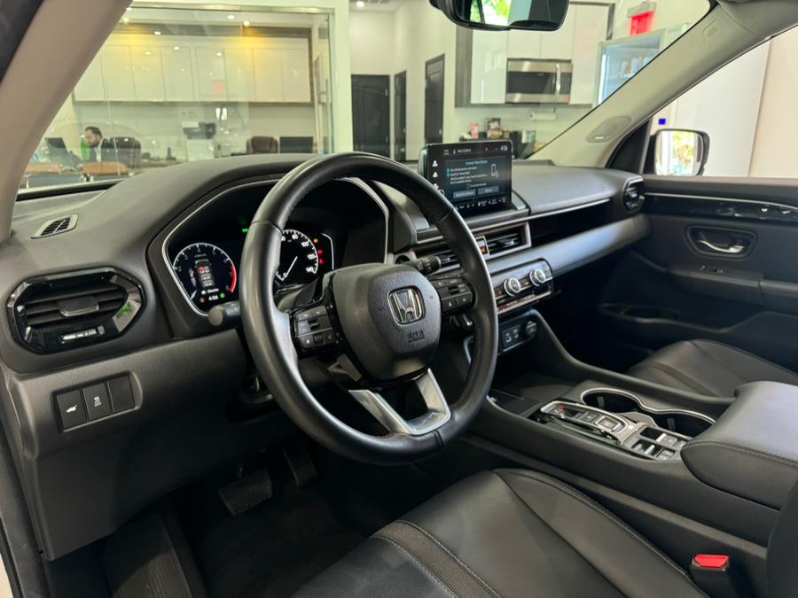 2025 Honda Pilot Touring AWD, available for sale in Franklin Square, New York | Luxury Motor Club. Franklin Square, New York 2025 Honda Pilot Touring AWD, available for sale in Franklin Square, New York | Luxury Motor Club. Franklin Square, New York
